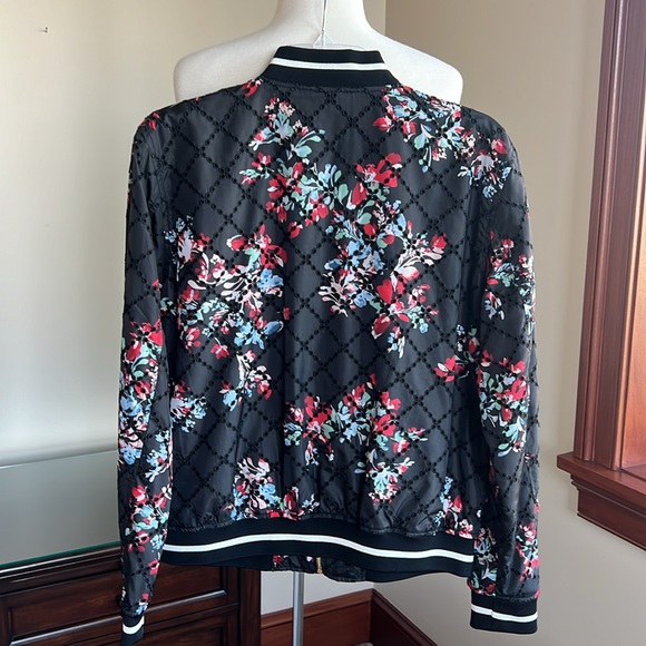 🌺 LAUREN BOMBER JACKET - Picture 5 of 10